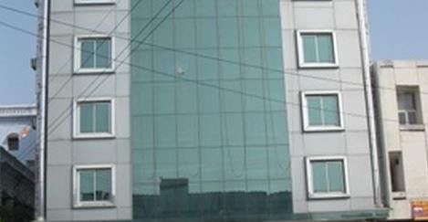 Hotel Amber Лакнау Екстериор снимка